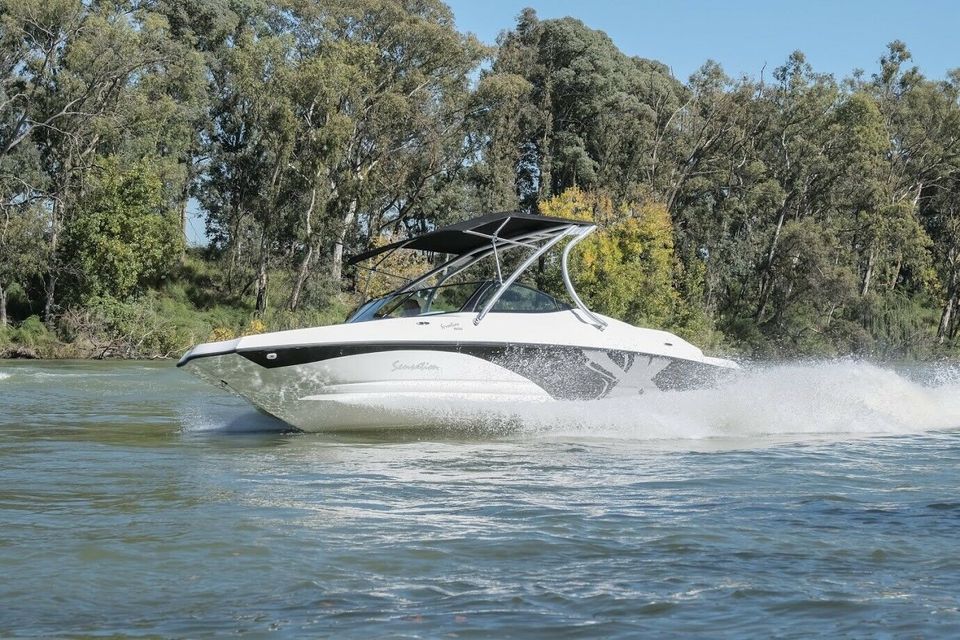 Sensation SXI 230 mit Mercruiser 6,2l 350 HP Kat. Bravo III in Neustadt am Rübenberge