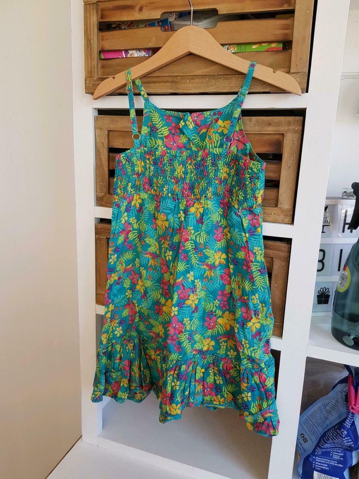 Palomino Sommerkleid mit Blumen 104 in Hamburg