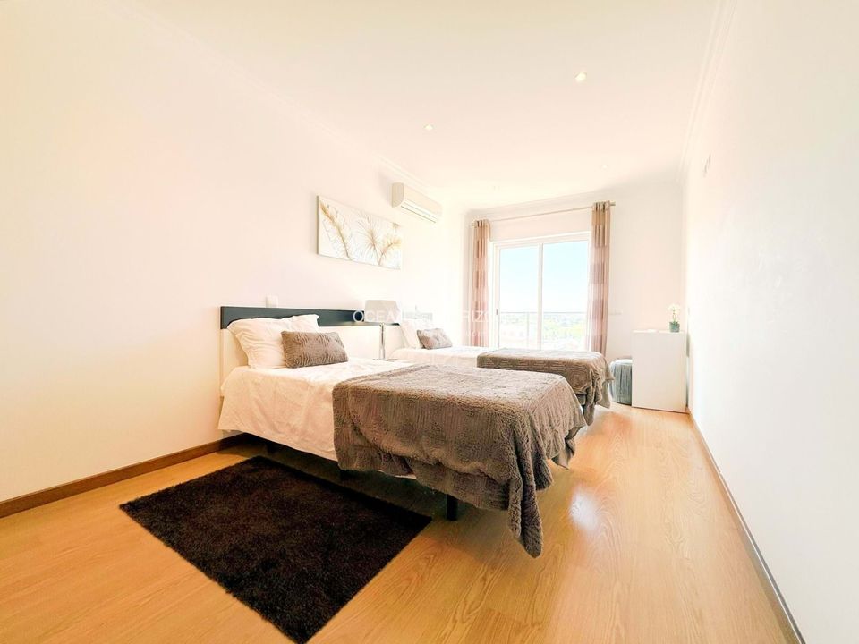 Portugal, Algarve, Lagos, Penthouse Wohnung 4 Zimmer, Meerblick und Pools, Immobilie in Berlin