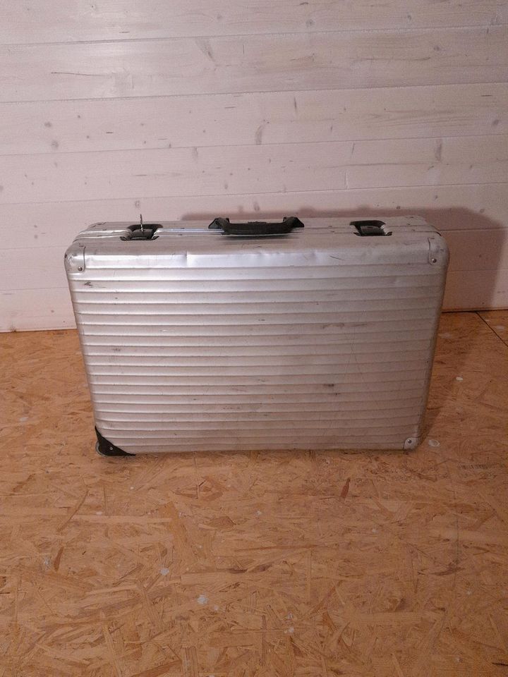 Rimowa Reisekoffer Rollkoffer Original Lebenszeitgarantie in Ranstadt