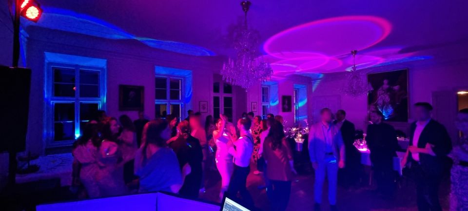 Licht- und Tontechnik mit DJ-Service in Dresden und Umgebung in Dresden