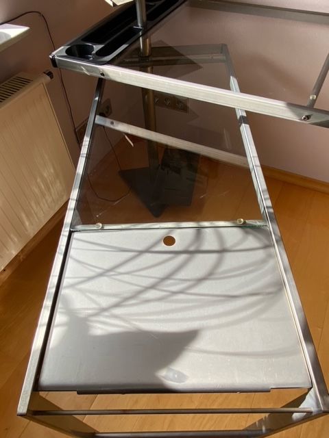 Winkel Schreibtisch L-Form Klappbar Rollen Glas Metall 1,40x1,40m in Siegen