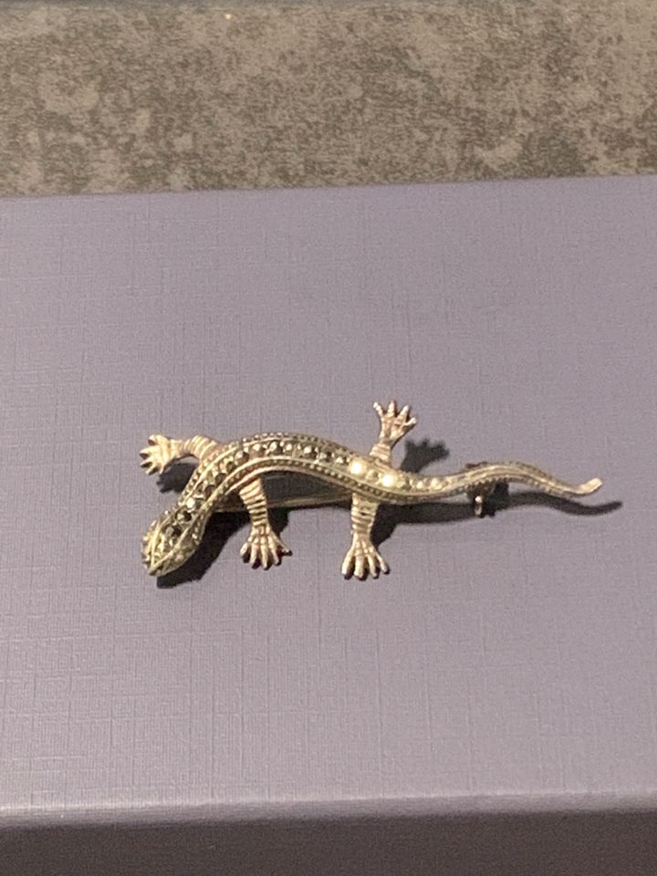 Antike Brosche Salamander Gecko mit Markasiten Silber 830 in Berlin