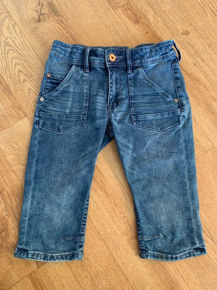 Caprihose / Jeans / Hose in 3/4-Länge für Mädchen, H&M, Gr. 134 in Bad Fallingbostel