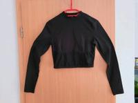 Neuwertig NA-CD NA-KD Crop Top langarm T-Shirt schwarz Gr.M Bergedorf - Hamburg Lohbrügge Vorschau