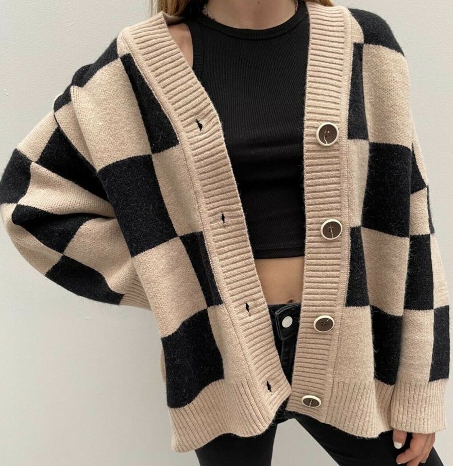 Wiya Strickjacke Cardigan  Karo verschiedene Modelle in Engen