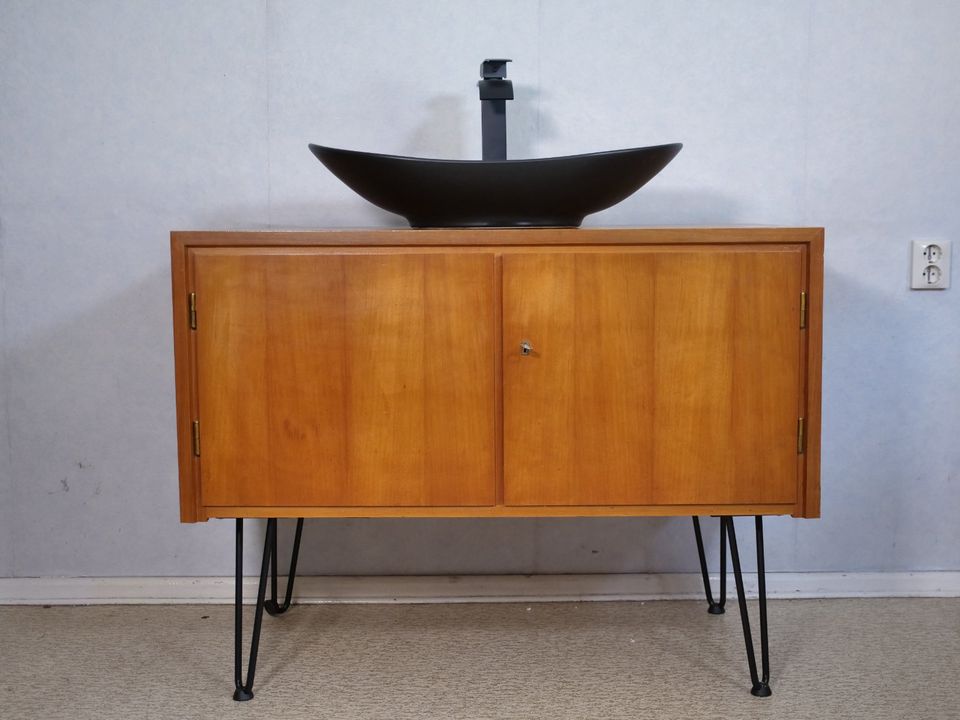 Vintage Design Teak Sideboard Waschtisch Waschbecken 60er Jahre in  Rheinland-Pfalz - Edesheim (Pfalz) | eBay Kleinanzeigen ist jetzt  Kleinanzeigen