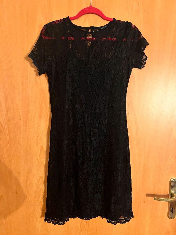 Schwarzes Kleid - Spitze - wie neu - 38 in Großbeeren