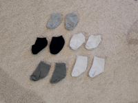 5 Paar H&M Socken Newborn Baby Söckchen Strümpfe Rheinland-Pfalz - Hachenburg Vorschau