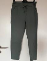 Vero Moda Stoffhose Hose dunkelgrün Gr. S/30 NEU Hessen - Frankenberg (Eder) Vorschau