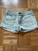 Diesel-Shorts / Jeans / Hellgrün / Gr. 27 / sehr guter Zustand Bayern - Bayerbach b Ergoldsbach Vorschau