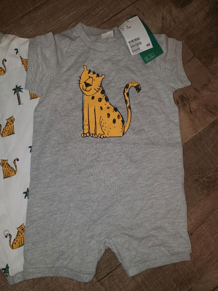 2er pack Baby Strampler Neu mit Etikett von H&M in Berlin