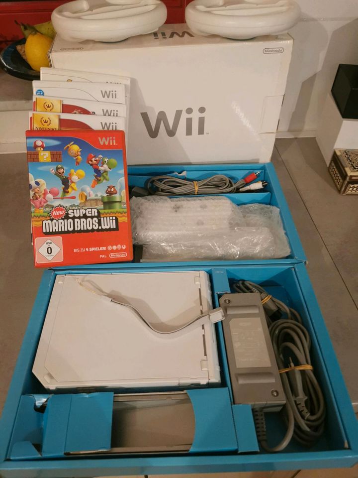 Nintendo Wii großes Paket Mario Kart in Much