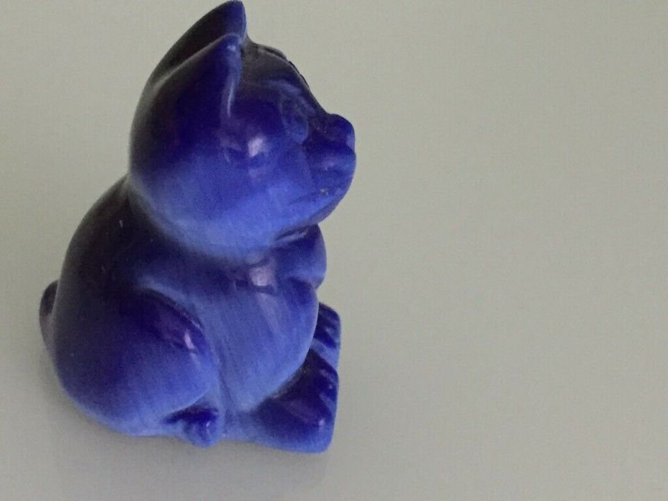 KATZE FIGUR GRAVUR AUS MARMOR KATZENAUGE BLAU FARBE in Wuppertal