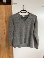 H&M Strickpullover / Oberteil grau/weiß meliert XS/S Hessen - Heuchelheim Vorschau