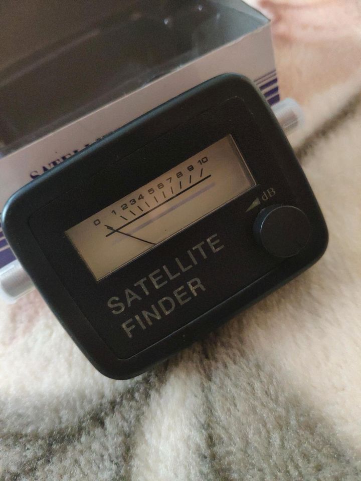 Satellite Finder Analog absolut Neu in Niederfischbach