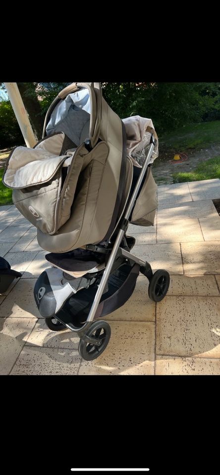 Easywalker kinderwagen mit neu bettschutz und Zubehör in Krefeld