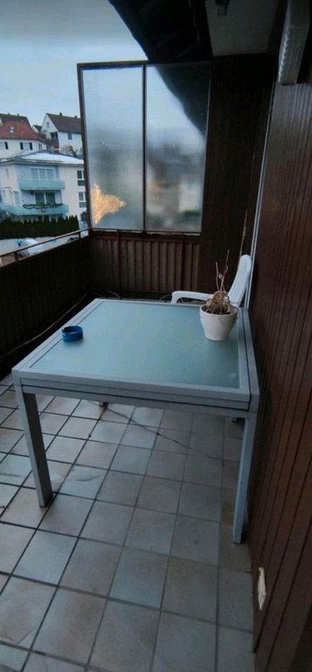 3 Zimmer Wohnung, EBK, Stellplatz, Balkon in Eislingen (Fils)