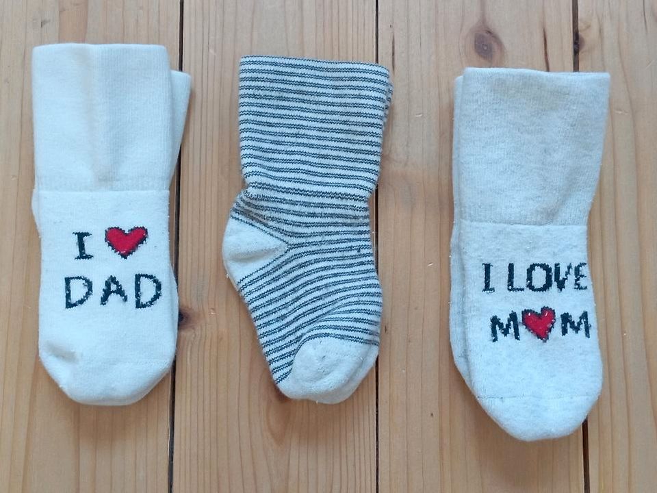 3 Paar Socken - Kleinkindkleidung in Östringen
