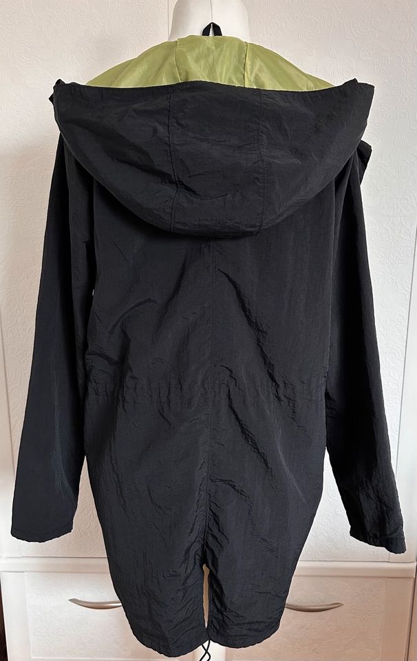 Sommer-Jacke/Parka Gr. 40/42 ideal für die Gassirunde in Lohfelden