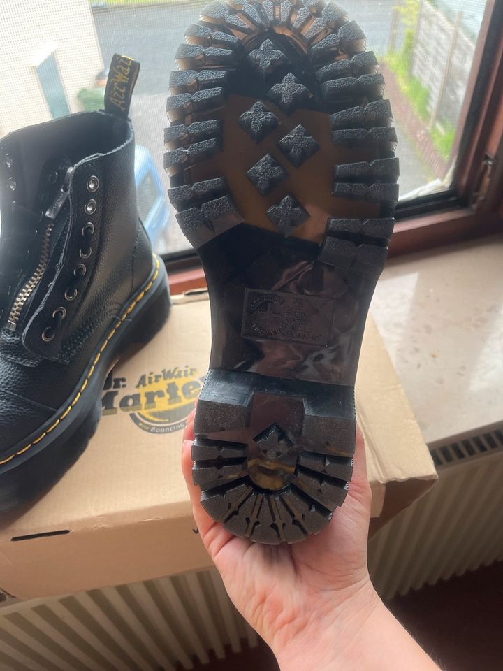 Neue Dr. Martens in Gemünden Westerwald