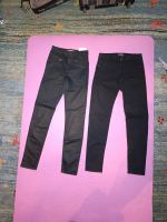 Bershka-Hosen, schwarz. Skinny, Gr. 32 Hessen - Grävenwiesbach Vorschau