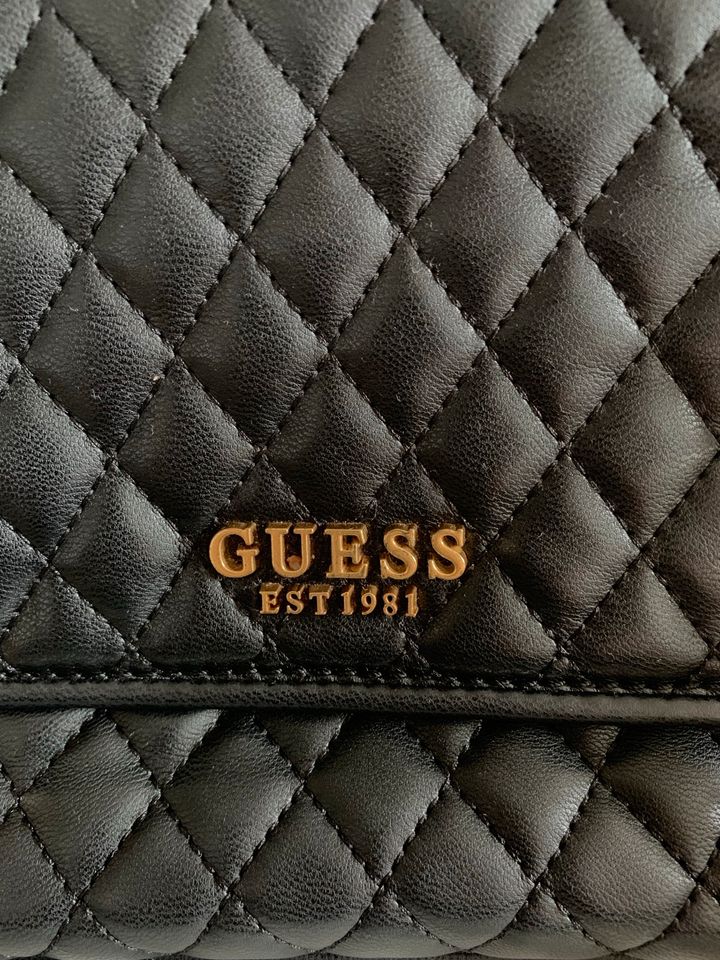 GUESS Handtasche in Offenbach