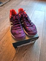 Sportschule Asics Gel-Tactic Gr. 40,5 mit OVP Düsseldorf - Mörsenbroich Vorschau