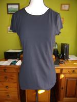 Damenshirt Shirt T-Shirt Damen Yoga Shirt Nike schwarz S neu Thüringen - Arnstadt Vorschau