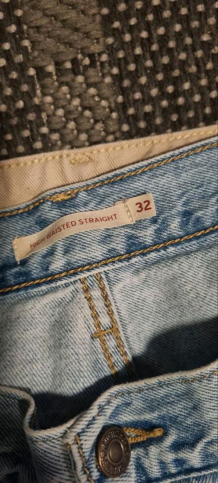 Jeanshosen Set gr.42  Bershka,  Levis in Hohenaspe