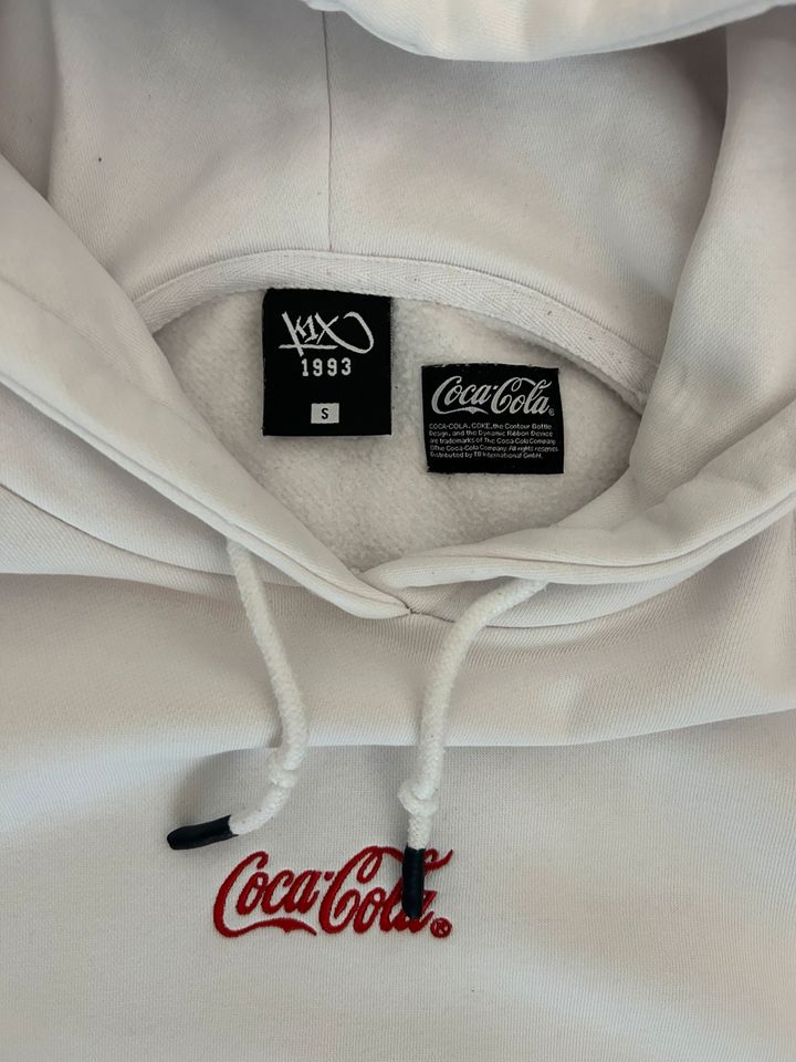 Coca Cola Hoodie in Essenbach