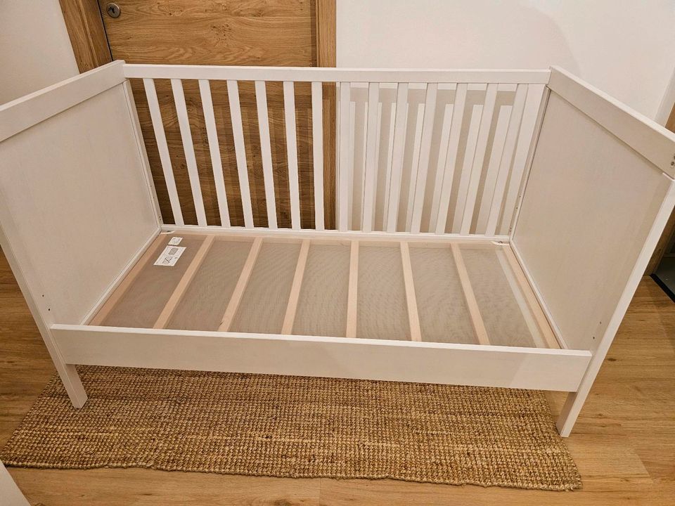 Ikea Sundvik Babybett, weiß 70x140 cm in Markt Indersdorf