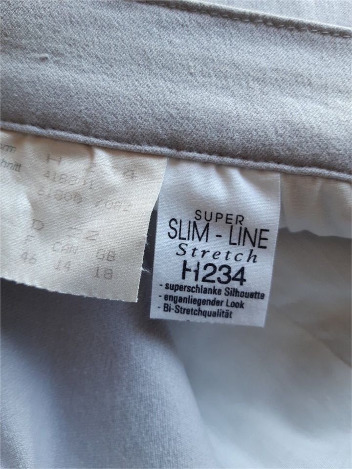 Gardeur Super Slim Line Hose, Grösse 44 (22), light grey, neuwert in Hückelhoven