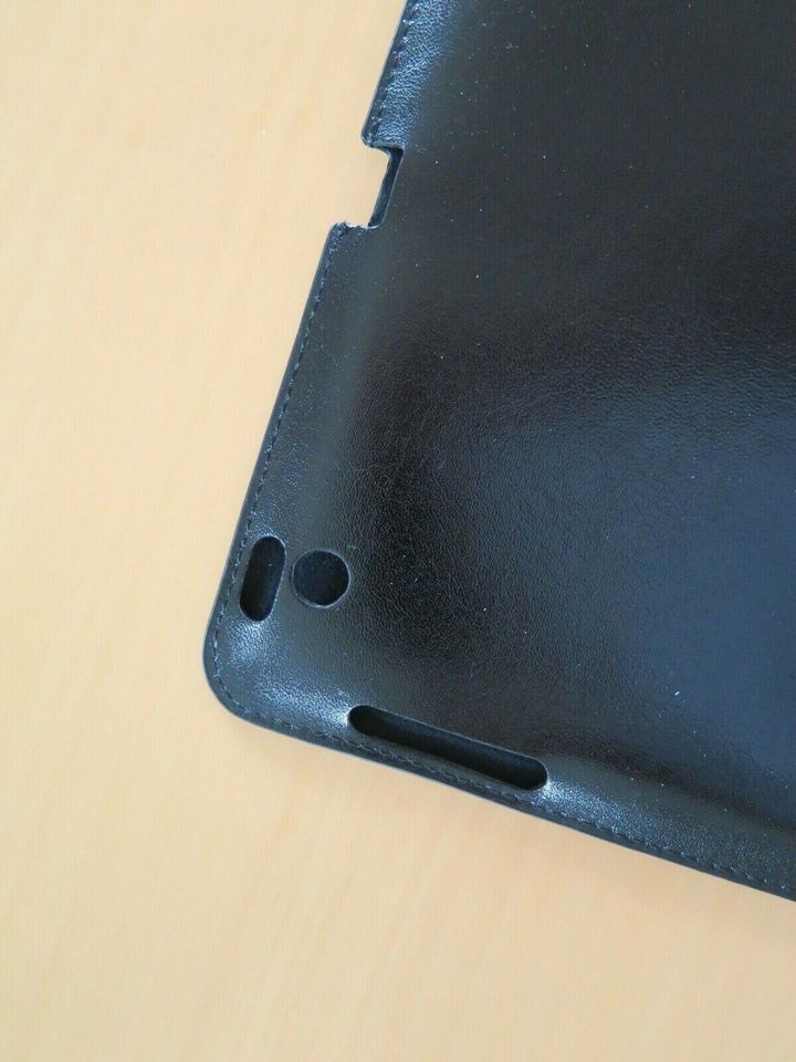 iPad 2 Lederhülle in schwarz in Wiesentheid