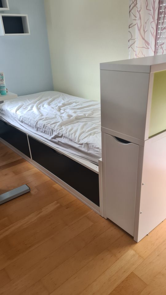 Ikea Bett "Flaxa"+ "Flaxa" Schränkchen + Lönset Rost+ Matratze in Wald