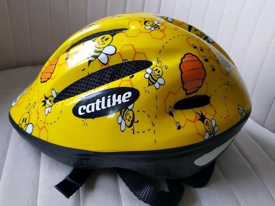 CATLIKE Kinder Fahrrad Helm neuwertig Gr.50-54 in Gieboldehausen