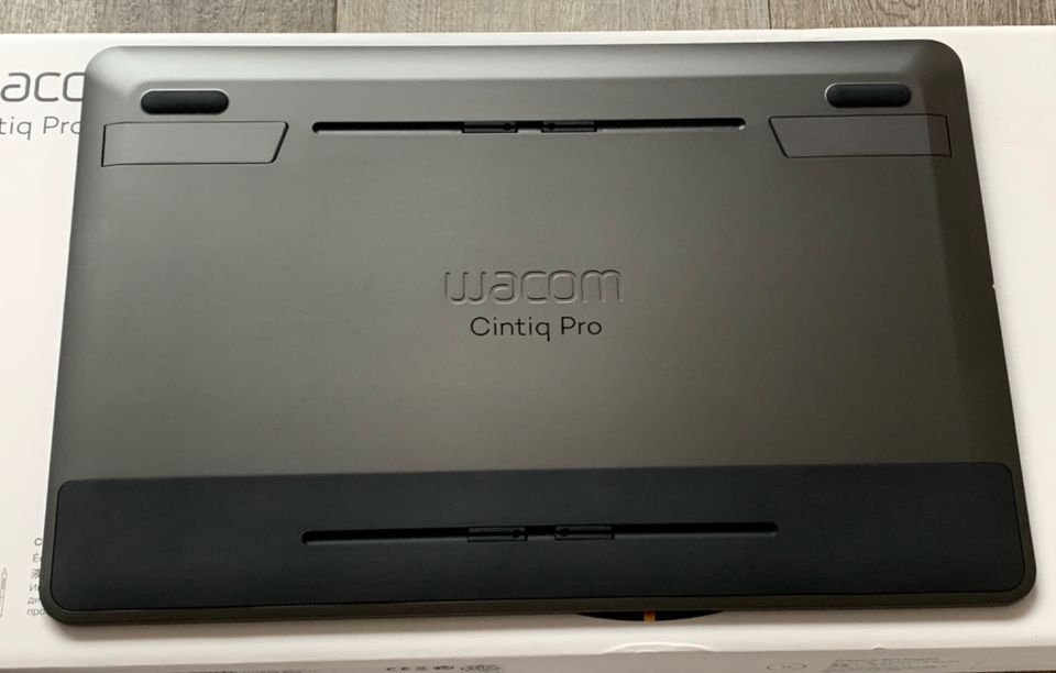 Wacom Cintiq Pro 13 Full HD-Stift-Display Tablet / Grafiktablett in Dortmund