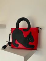 Handtasche Tasche Umhängetasche rot schwarz mit Katzenapplikation Bayern - Ingolstadt Vorschau