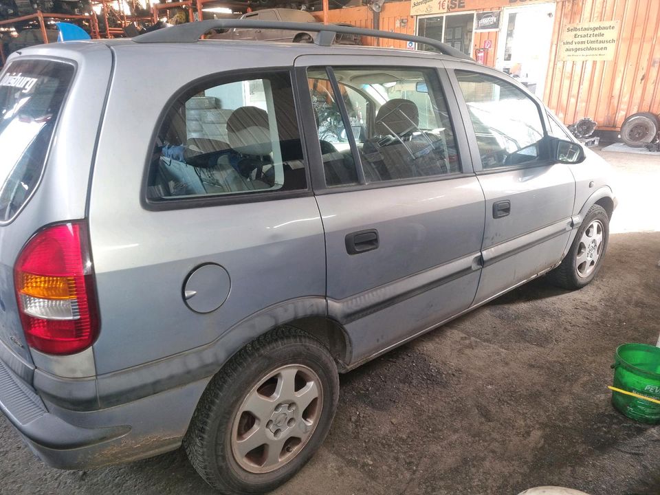 Opel zafira Haube Türen Heckklappe Stoßstangen Spiegel in Duisburg