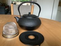 Japanische Teekanne Gusseisen schwarz 1500 ml Nordrhein-Westfalen - Olpe Vorschau