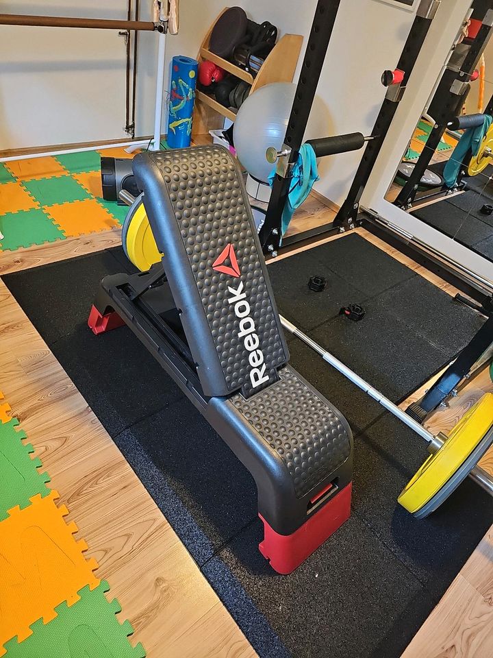 Reebok Deck Stepper Hantelbank in Waldkirch