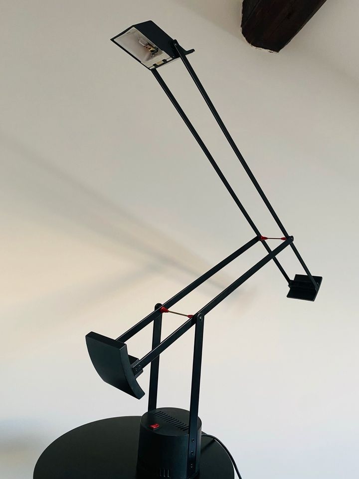 Artemide Tizio 50 Design Schreibtisch Lampe Tischlampe in Frankfurt am Main