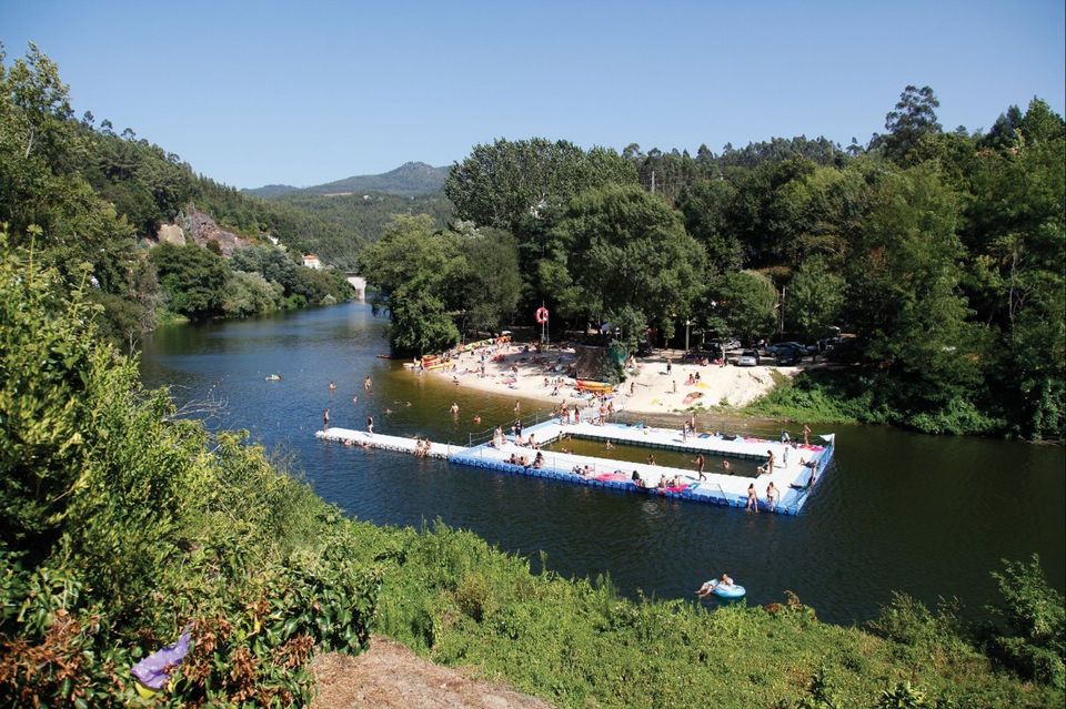 Grundstück in Portugal zu verkaufen in Königswinter