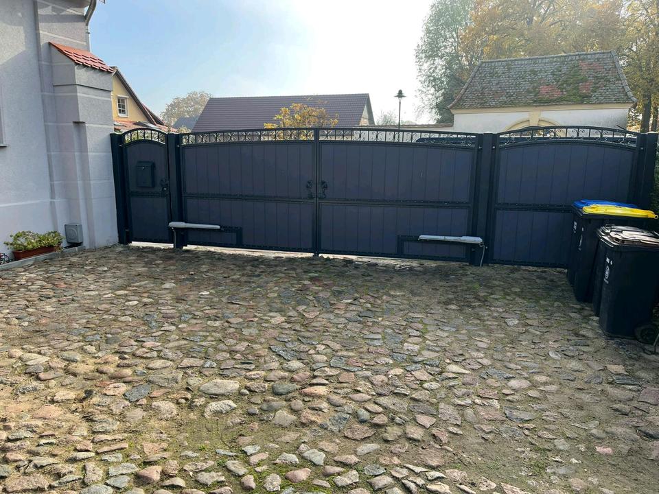 Doppelstabmatten, Hoftor, Gartentor, Gartenzaun, metallzaun. in Irxleben