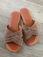 Originale UGG Sandalen mit OVP Nordrhein-Westfalen - Troisdorf Vorschau