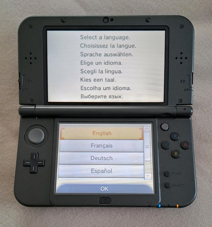 New Nintendo 3DS XL mit 10 Spielen in Nidderau