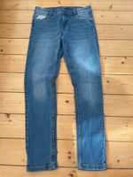 Pocopiano röhren Jeans Hose 146 Niedersachsen - Braunschweig Vorschau