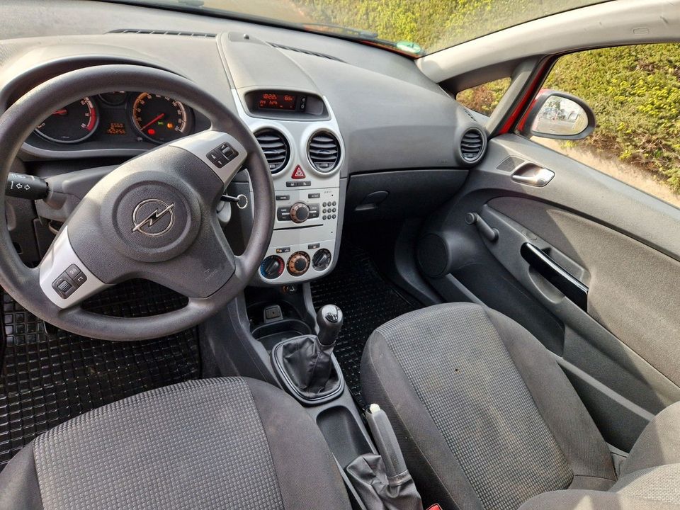 Opel Corsa D Selection in Biedenkopf