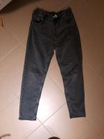 Jeans H&M 170 grau schwarz relaxed Nordrhein-Westfalen - Bocholt Vorschau