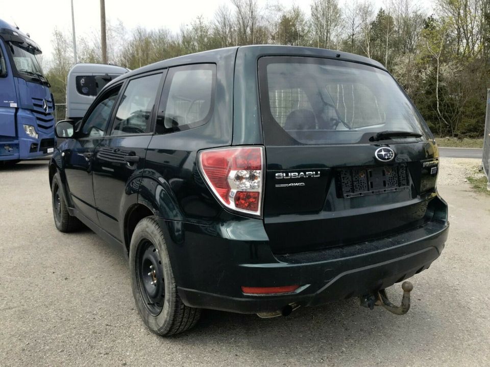 Subaru Forester 2.0D Active in München